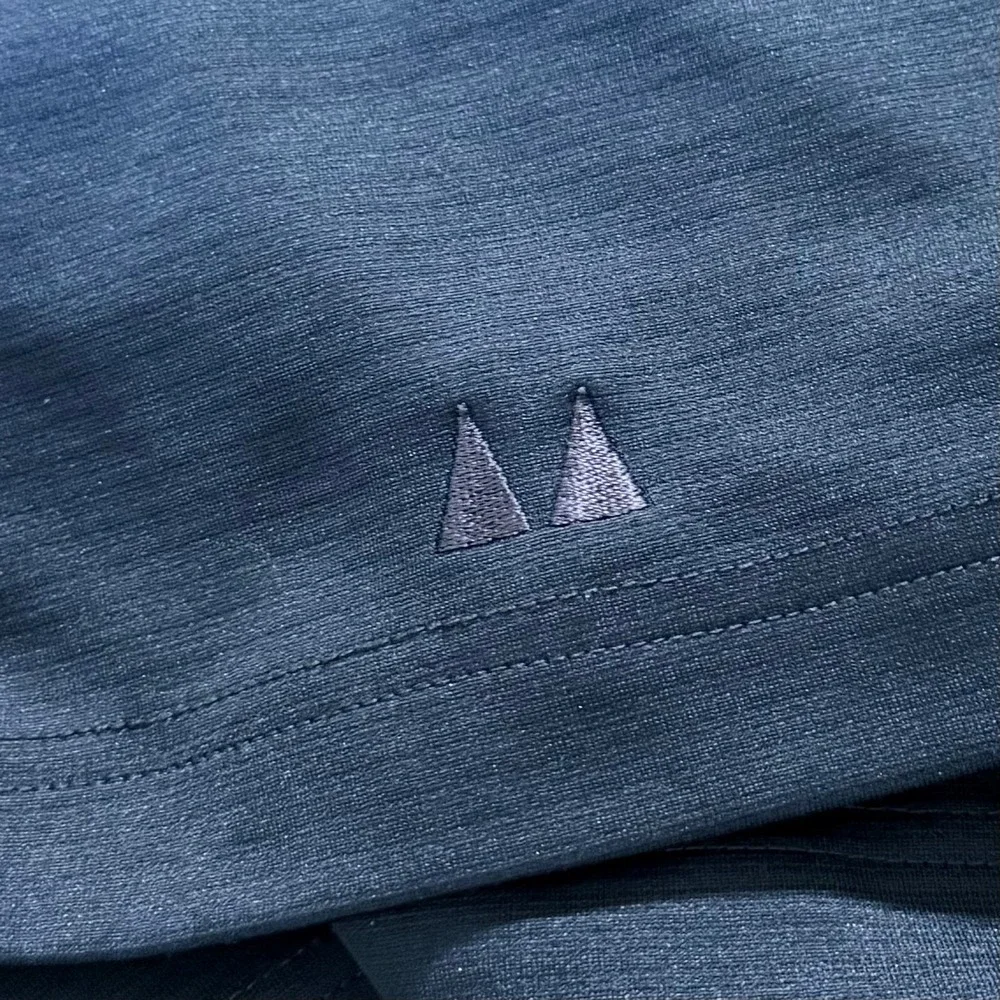 Greg Norman Play Dry Mens Polo Shirt Medium Black Microfiber Short Sleeve Golf - Picture 3 of 8